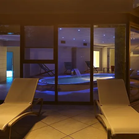 酒店 Logis Restaurant Le Provence 拉纳斯