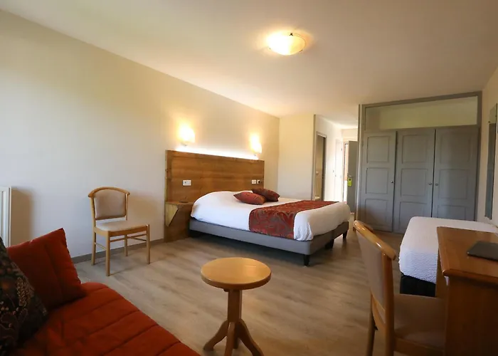 Logis Restaurant Le Provence Szálloda 3*