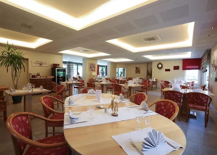 Logis Restaurant Le Provence 3* Lanarce