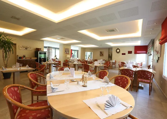 Szálloda Logis Restaurant Le Provence Lanarce