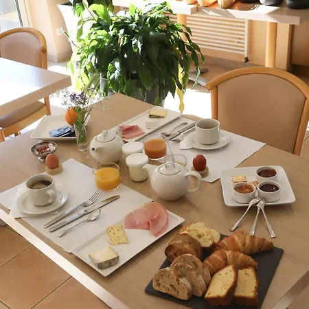 Hotel Logis Restaurant Le Provence