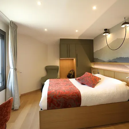 Logis Restaurant Le Provence Hotel Lanarce