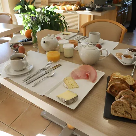 Logis Restaurant Le Provence Lanarce