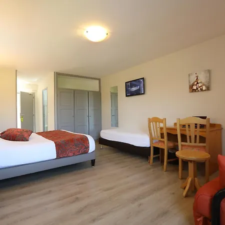 Logis Restaurant Le Provence Hotel