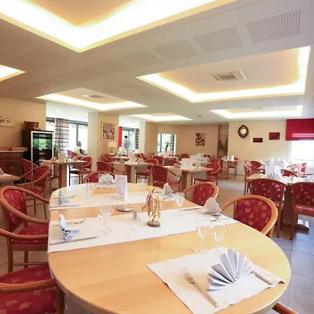 Hotel Logis Restaurant Le Provence 3*