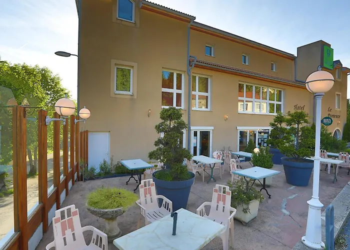 Logis Restaurant Le Provence Hotel 3*