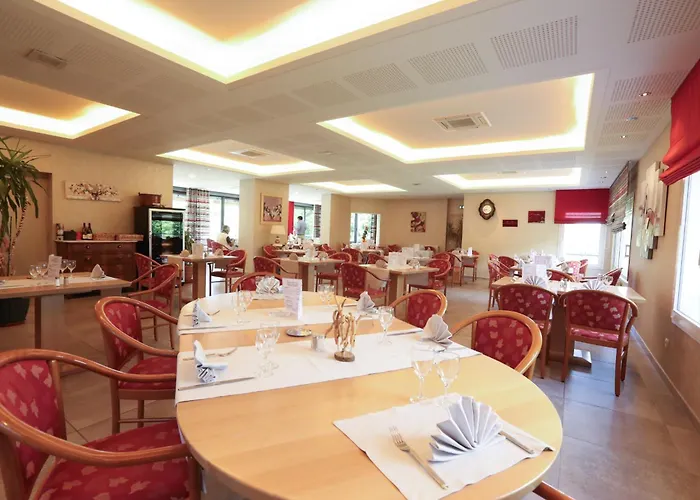 Hotel Logis Restaurant Le Provence 3*